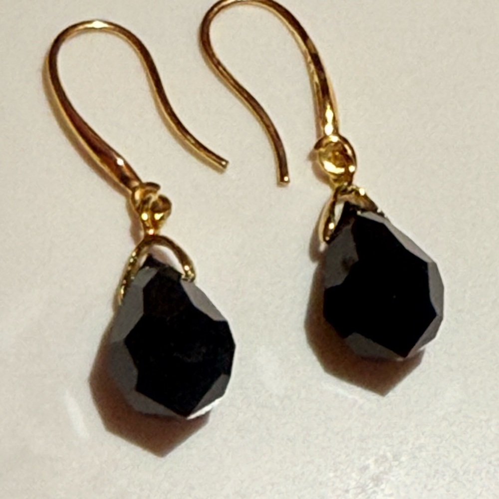 Sophisticated Black and Gold Teardrop Earrings